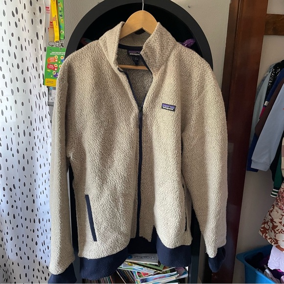Patagonia Other - Patagonia woolyester full zip fleece